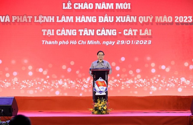 Thủ tướng Phạm Minh Chính dự lễ phát lệnh xuất khẩu những container đầu Xuân Quý Mão 2023 tại cảng Tân Cảng Cát Lái, thuộc Tổng công ty Tân Cảng Sài Gòn, Quân chủng Hải quân.