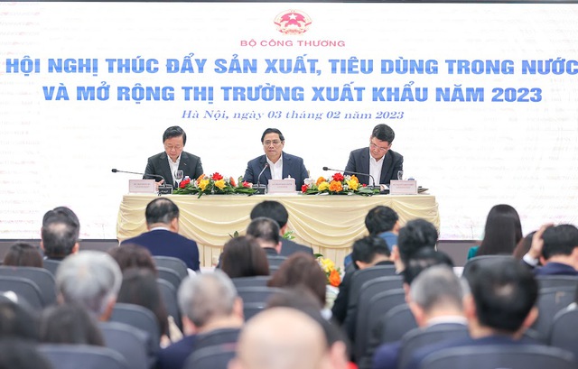 Thủ tướng Phạm Minh Chính chủ trì Hội nghị thúc đẩy sản xuất, tiêu dùng trong nước và mở rộng thị trường xuất khẩu năm 2023 do Bộ Công Thương tổ chức.