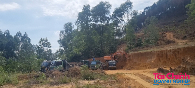 Chủ tịch tỉnh Bắc Giang yêu cầu xử lý nghiêm vi phạm trong hoạt động khai thác, vận chuyển khoáng sản.
