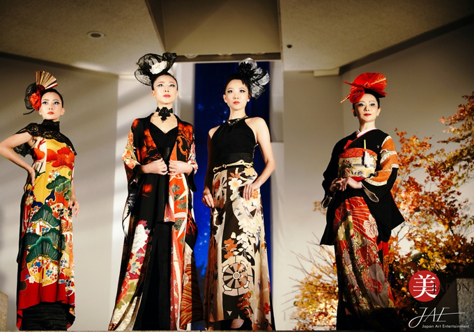 Trình diễn trang phục kimono của nhà thiết kế Kobayashi Eiko tại Tokyo năm 2020 (nguồn: Be-Japon)