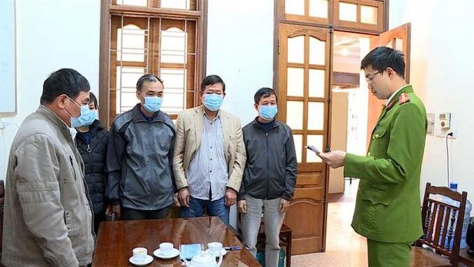 Bán 640 suất đất trái thẩm quyền, một loạt Chủ tịch, Bí thư thị xã Mỹ Hào, Hưng Yên bị khởi tố, bắt giam. (Ảnh; CA)