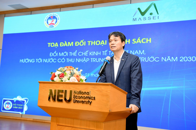 GS. TS. Phạm Hồng Chương - Hiệu trưởng trường Đại học Kinh tế Quốc dân phát biểu