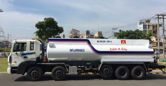Đoàn kiểm tra liên ngành tỉnh Lâm Đồng có thể dừng xe vận chuyển xăng dầu để kiểm tra đột xuất nhằm hạn chế tình trạng thất thu thuế đối với mặt hàng này trên địa bàn.