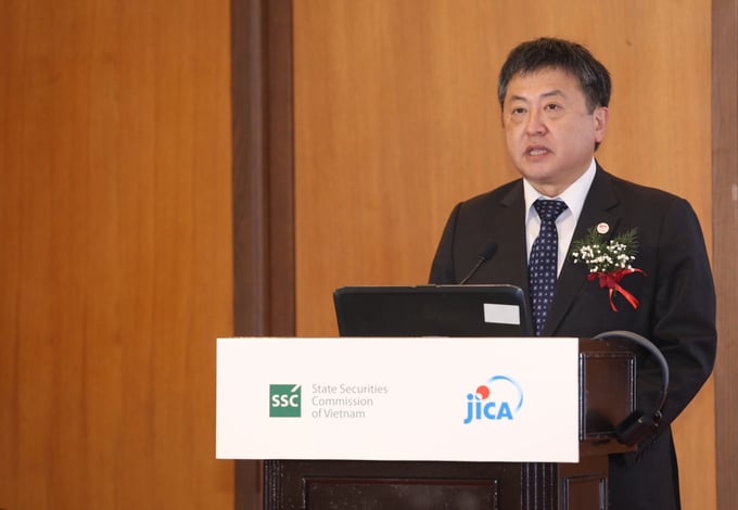 Trưởng đại diện Văn phòng JICA Việt Nam ông Shimizu Akira.