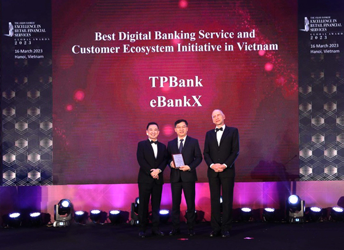 TPBank nhận giải thưởng của The Asian Banker dành cho dịch vụ ngân hàng số, hệ sinh thái số xuất sắc nhất Việt Nam.