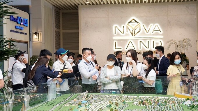 NovaGroup bán 38 triệu cổ phiếu Novaland để hỗ trợ cơ cấu nợ.