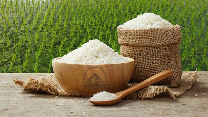 Bộ Công Thương khuyến cáo doanh nghiệp xuất khẩu gạo phòng ngừa rủi ro về giá cả. (Ảnh minh họa)