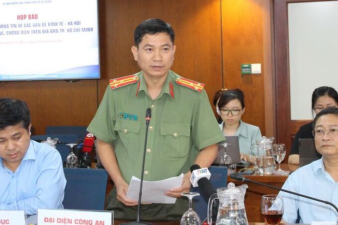 Thượng tá Lê Mạnh Hà - Phó trưởng Phòng Tham mưu Công an Tp.HCM khuyến cáo người dân việc cho thuê, mua bán tài khoản ngân hàng là vi phạm pháp luật.