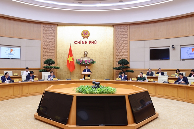 Thủ tướng Phạm Minh Chính chủ trì phiên họp Chính phủ chuyên đề xây dựng pháp luật tháng 4 năm 2023.