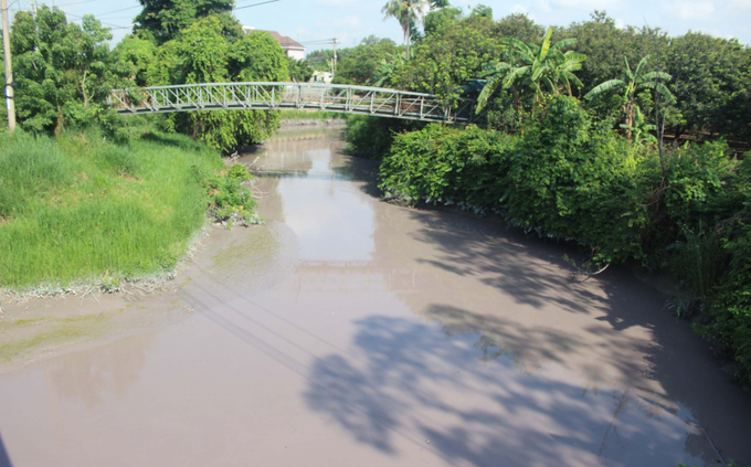 Công ty Cổ phần xây dựng công trình giao thông 610 bị xử phạt 90 triệu đồng do xả thải gây ô nhiễm sông Buông.