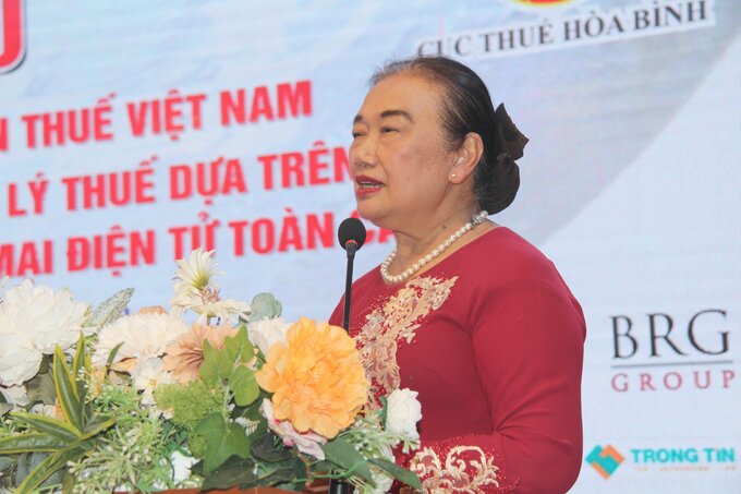 Bà Nguyễn Thị Cúc - nguyên Phó tổng cục trưởng Tổng cục Thuế, Chủ tịch VTCA.