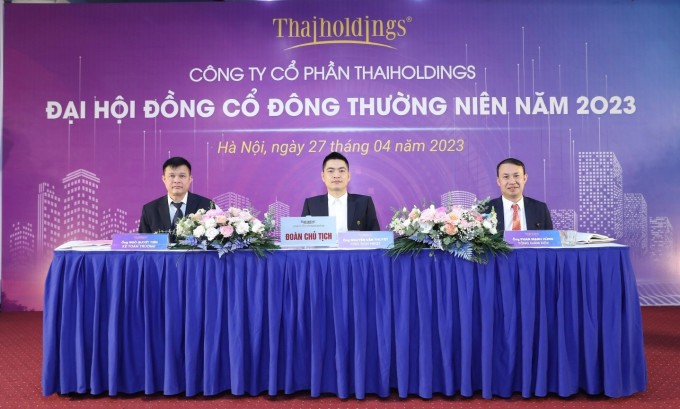 Đoàn Chủ tịch tại Đại hội đồng cổ đông thường niên năm 2023 của Thaiholdings. Ảnh: Thaiholdings