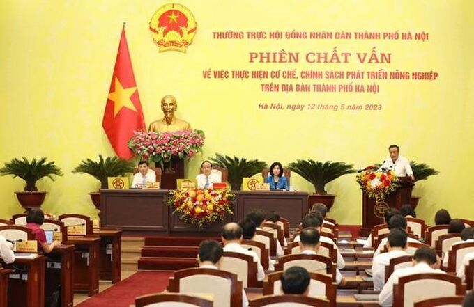 Chủ tịch UBND TP Hà Nội Trần Sỹ Thanh trả lời tại các vấn đề liên quan đến trách nhiệm xử lý vi phạm trên đất nông nghiệp tại các địa phương trên địa bàn TP.