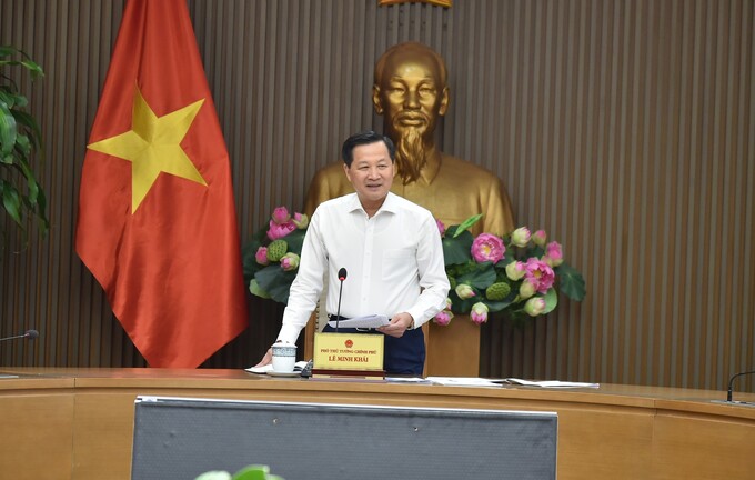 Phó thủ tướng Chính phủ Lê Minh Khái đã chủ trì cuộc họp với các bộ ngành và một số ngân hàng thương mại nhà nước về các giải pháp nâng cao khả năng tiếp cận vốn và giảm lãi suất.