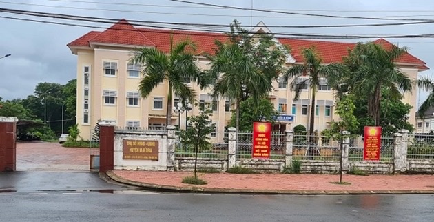UBND huyện Ia H’Drai cấm Công ty TNHH MTV Tư vấn xây dựng Nguyên Tâm Kon Tum tham gia hoạt động đấu thầu trong thời hạn 5 năm đối với các gói thầu sử dụng vốn ngân sách nhà nước trên địa bàn huyện Ia H’Drai.