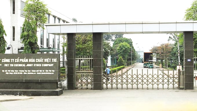 Công ty Cổ phần Hóa chất Việt Trì bị phạt gần 1 tỷ đồng vì vi phạm về môi trường.