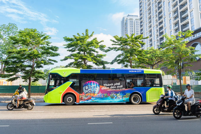 Vinhomes cũng triển khai các tuyến xe bus Ocean City Bus miễn phí để du khách có thể trải nghiệm và tham quan các địa điểm nổi bật tại Ocean City.