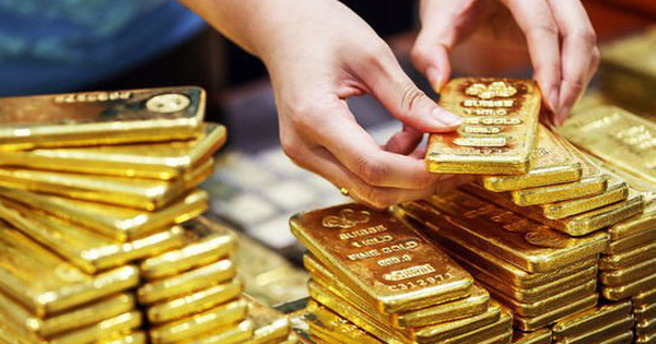 Giá vàng trên thị trường thế giới và trong nước tiếp đà tăng.