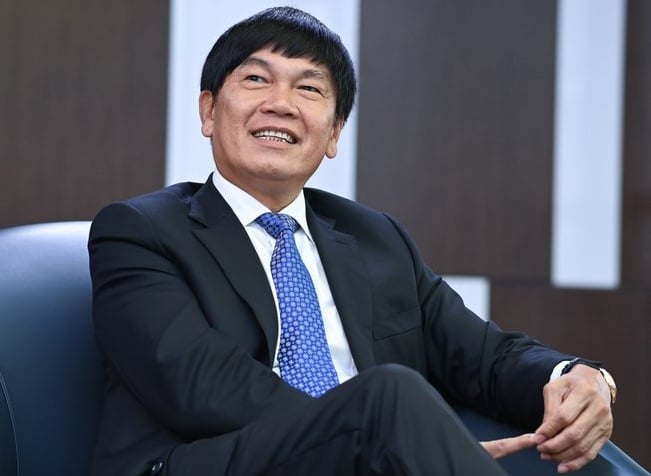 Ông Trần Đình Long, Chủ tịch Hòa Phát trở thành người giàu nhất sàn chứng khoán Việt Nam sau chuỗi tăng nóng của cổ phiếu HPG.