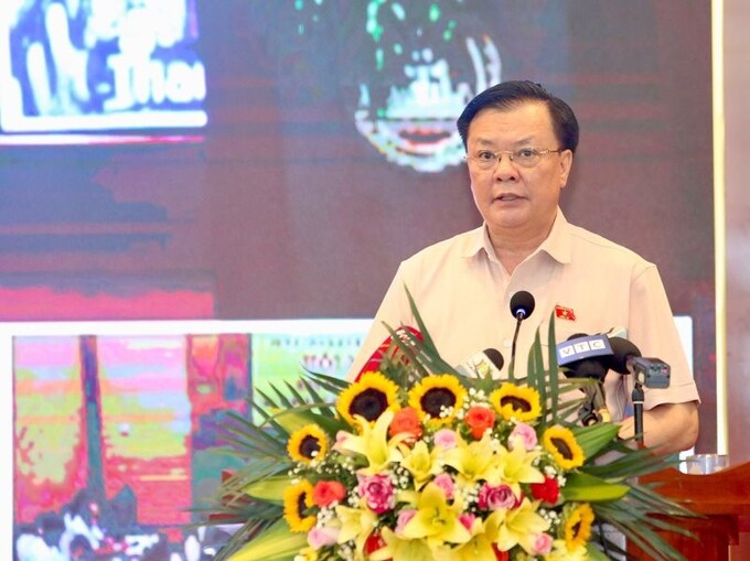 Bí thư Thành ủy Hà Nội Đinh Tiến Dũng cho biết, Hà Nội sẽ quyết liệt rà soát các dự án có sử dụng đất chậm triển khai; tiếp tục kiên quyết thu hồi các dự án vi phạm.