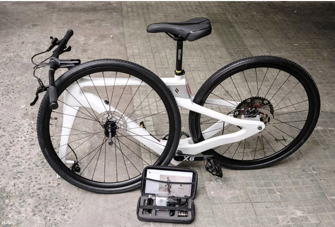 Sản phẩm xe đạp sợi carbon in 3D Superstrata của Arevo bị tố nhiều lỗi kỹ thuật.