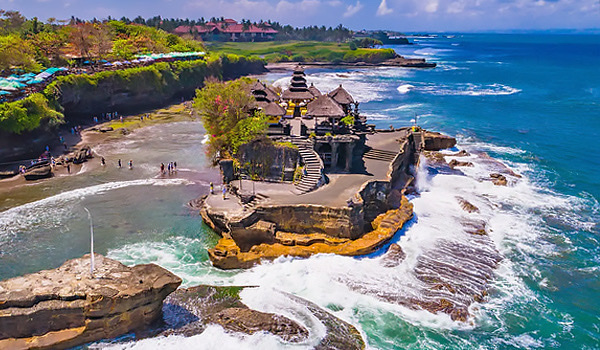 Đảo Bali sẽ thu thuế với du khách quốc tế từ 2024.