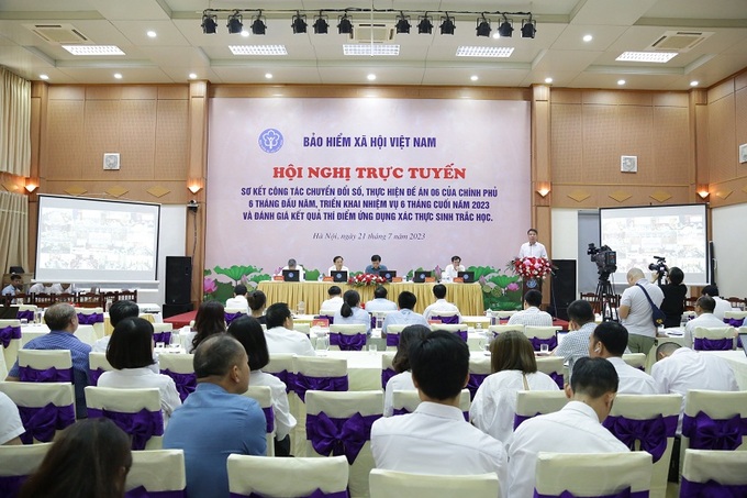 BHXH Việt Nam tổ chức hội nghị sơ kết.