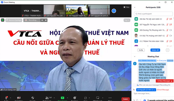 Thạc sỹ Nguyễn Hữu Tân, Chuyên viên cao cấp, Chánh Văn phòng VTCA, nguyên Phó vụ trưởng Vụ Chính sách, Tổng cục Thuế giải đáp thắc mắc cho các học viên.