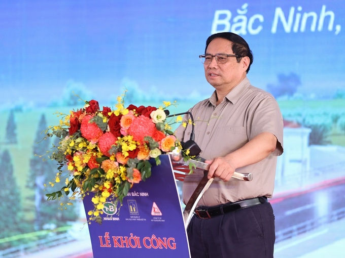 Thủ tướng Phạm Minh Chính đề nghị địa phương, các cơ quan liên quan, các nhà thầu nỗ lực để hoàn thành dự án vào tháng 12/2024.
