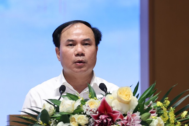 Thứ trưởng Bộ Xây dựng Nguyễn Văn Sinh cho biết gần 500 dự án bất động sản tại Hà Nội và Tp.HCM được gỡ vướng.