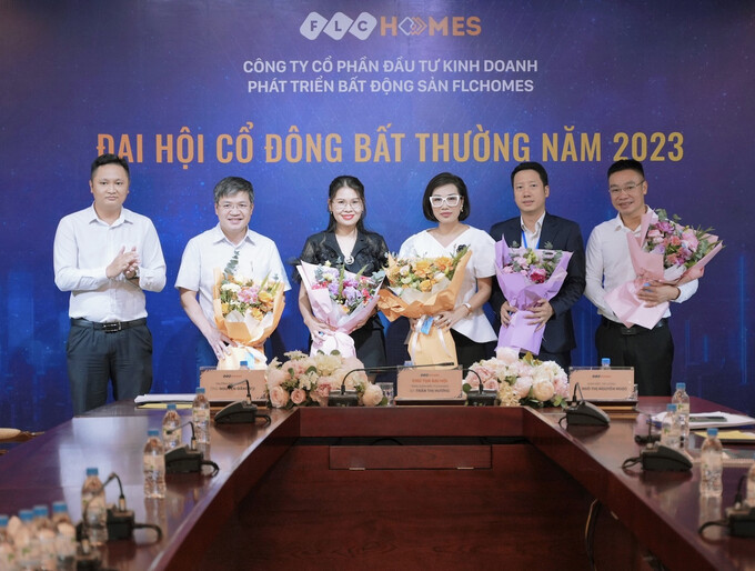 Bà Trần Thị Hương được bầu vào vị trí Chủ tịch HĐQT.