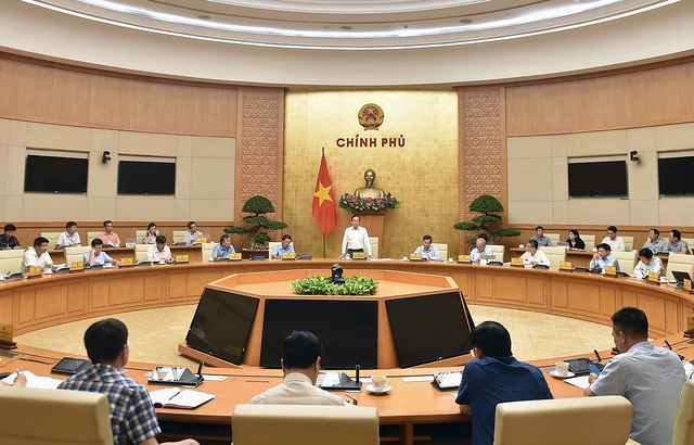 Phó thủ tướng Trần Lưu Quang, Tổ trưởng Tổ công tác số 3, chủ trì họp rà soát tiến độ giải ngân vốn đầu tư công tại 17 bộ, cơ quan Trung ương.