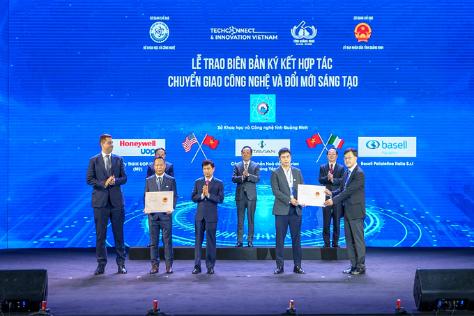 Dự án hóa dầu Stavian Quảng Yên 1,5 tỷ USD nhận giấy đăng ký chuyển giao công nghệ.