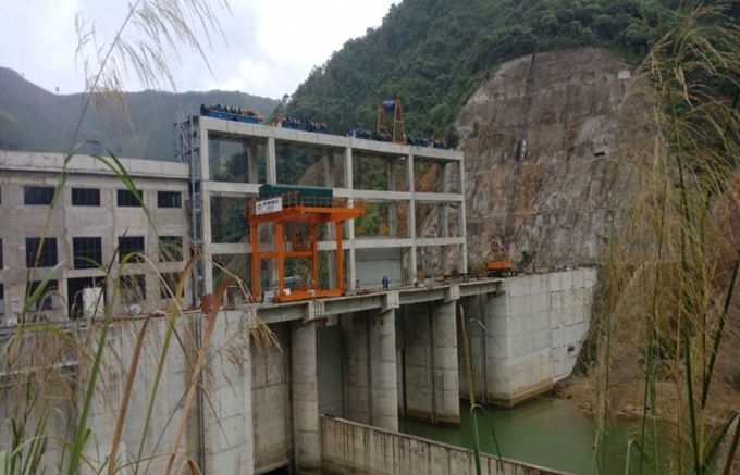 Chủ đầu tư nhà máy thủy điện Nậm Lúc bị phạt hơn 350 triệu đồng do có nhiều vi phạm.