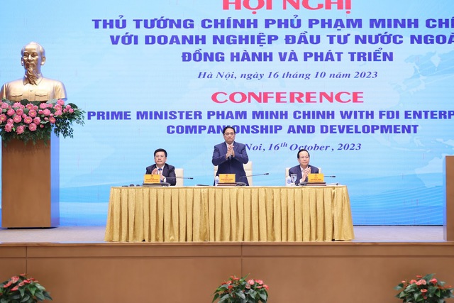 Thủ tướng chủ trì Hội nghị gặp gỡ cộng đồng doanh nghiệp đầu tư nước ngoài.