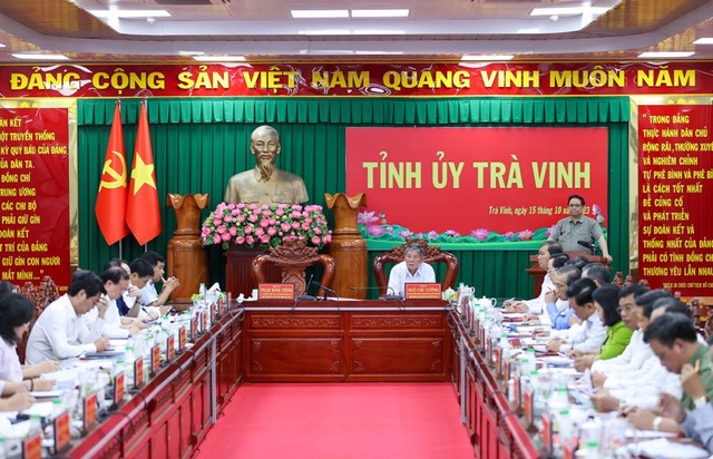 Thủ tướng Chính phủ Phạm Minh Chính làm việc với lãnh đạo tỉnh Trà Vinh.
