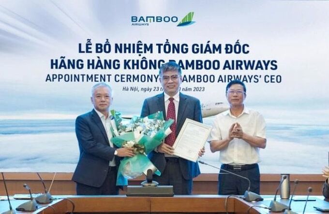 Ông Lương Hoài Nam (ở giữa) trở thành Tổng giám đốc Bamboo Airways.