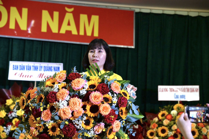 Bà Lê Thị Minh Tâm, Chủ tịch Hội nông dân tỉnh khai mạc lễ kỷ niệm.