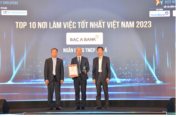 Ngân hàng TMCP Bắc Á được xếp hạng 60 trong danh sách Top 500 nhà tuyển dụng hàng đầu Việt Nam năm 2023.