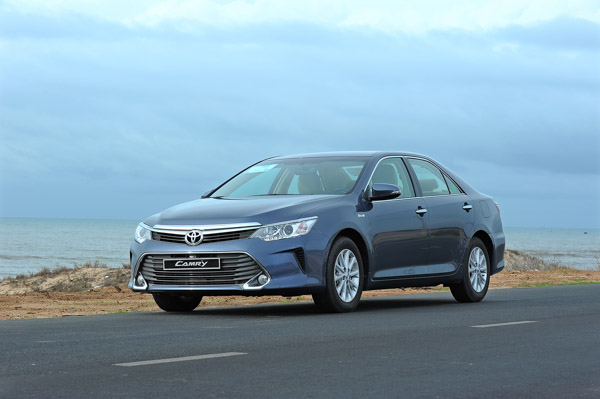 Toyota triệu hồi hơn 1,1 triệu xe do lỗi túi khí không bung đúng thiết kế.