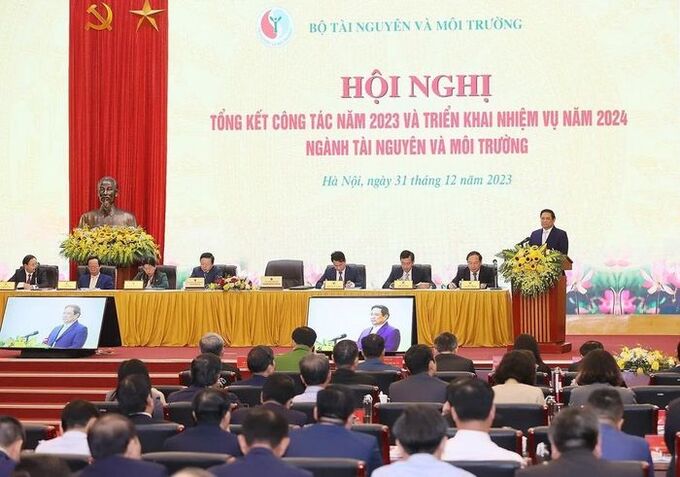 Thủ tướng Phạm Minh Chính phát biểu chỉ đạo tại Hội nghị Tổng kết Công tác năm 2023 và triển khai nhiệm vụ năm 2024 của Bộ Tài nguyên và Môi trường.