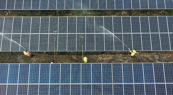 Hàng loạt nhà máy điện mặt trời Solar Park khởi công xây dựng dự án khi chưa được UBND tỉnh Long An cho thuê đất là vi phạm một trong những hành vi bị nghiêm cấm quy định tại Luật Đất đai năm 2013
