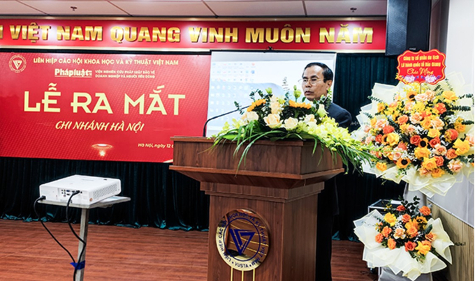 Phó Chánh Văn phòng Ban Kinh tế Trung ương Nguyễn Văn Quý phát biểu tại buổi lễ ra mắt