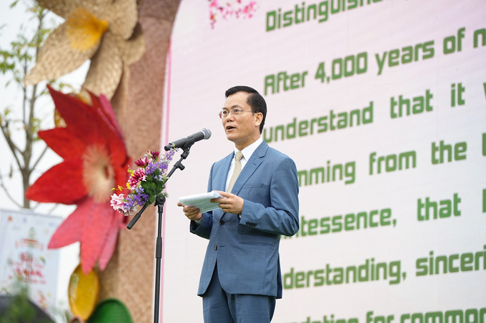 Thứ trưởng Bộ Ngoại Giao Hà Kim Ngọc phát biểu tại lễ khai mạc. Ảnh: Quang Anh