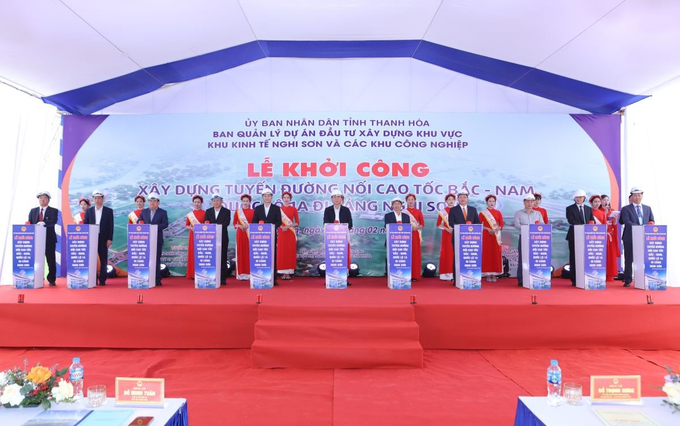 Ban Quản lý Dự án đầu tư xây dựng khu vực Khu Kinh tế Nghi Sơn và các khu công nghiệp tỉnh Thanh Hóa đã tổ chức khởi công dự án đường nối cao tốc Bắc - Nam, Quốc lộ 1A đi cảng Nghi Sơn.