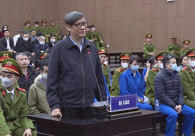 Cựu Bộ trưởng Nguyễn Thanh Long tại phiên tòa sơ thẩm (Ảnh: Dân Trí).