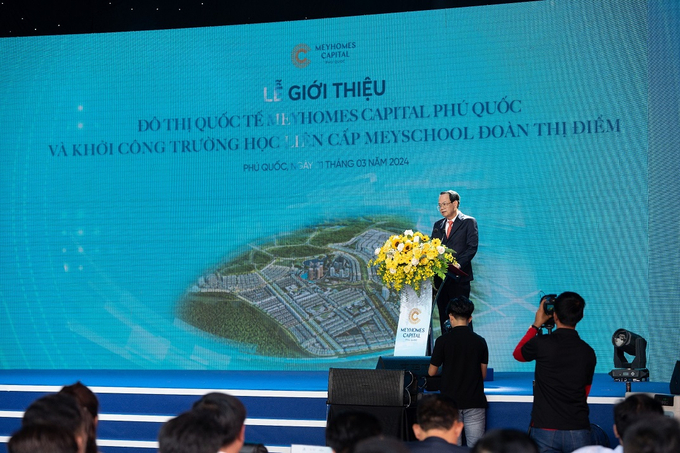 Ông Nguyễn Minh Ngọc - Phó Chủ tịch HĐQT Tập đoàn Tân Á Đại Thành chia sẻ tại sự kiện.