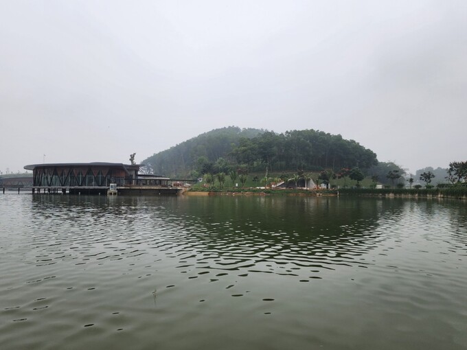 Resort Sao Mai Thanh Hóa là dự án khu du lịch phức hợp “tâm linh - khám phá dã ngoại về nguồn” tại huyện Thọ Xuân, nhiều hạng mục đang được gấp rút hoàn thiện. (Ảnh Lê Doãn Tài).