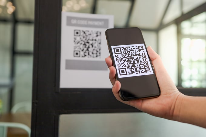 Lượng giao dịch QR Code tăng gần 9 lần trong tháng đầu năm 2024.