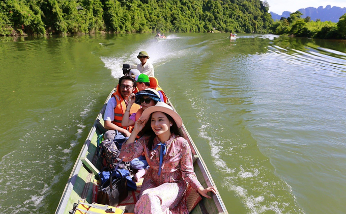 Nghệ An có nhiều điểm du lịch với cảnh quan thiên nhiên tuyệt đẹp làm say đắm lòng du khách thập phương